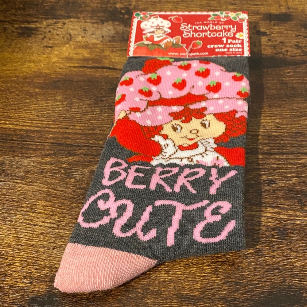 Strawberry Shortcake Crew Socks - Picture 4 of 4